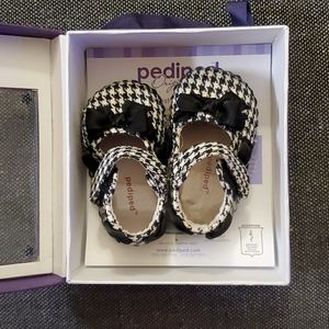Baby Girl Pediped Mary Jane houndstooth print
